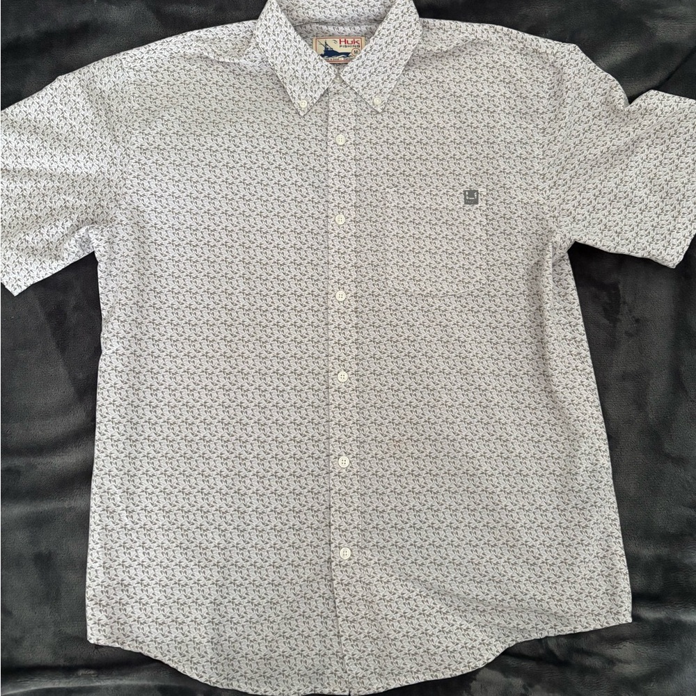 Huk Fishing Gray Patterned Casual Button Down Shirt